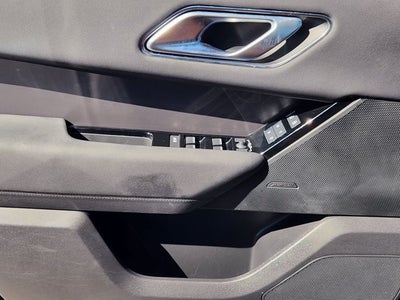 2025 Land Rover Range Rover Velar Dynamic SE