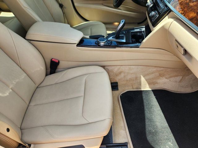 2016 BMW 3 Series 320i
