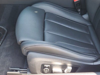 2025 BMW 8 Series 840i