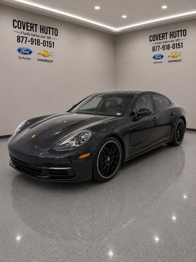 2018 Porsche Panamera 4