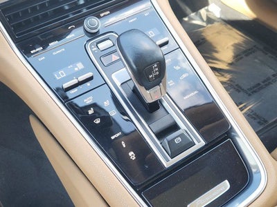 2018 Porsche Panamera 4