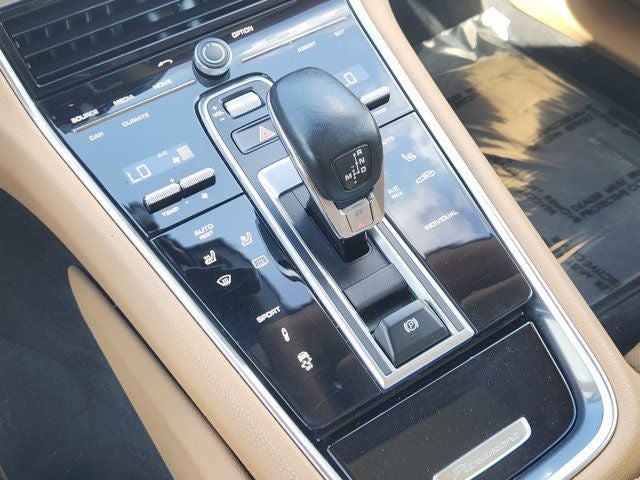 2018 Porsche Panamera 4