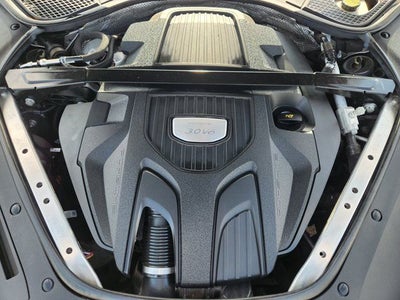 2018 Porsche Panamera 4