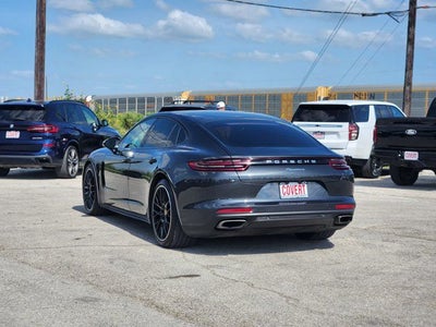 2018 Porsche Panamera 4