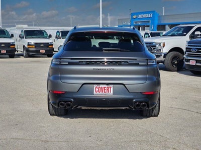 2025 Porsche Cayenne GTS