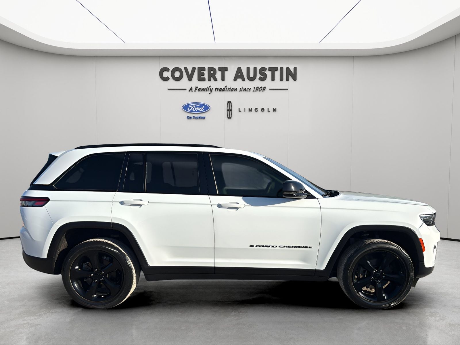 2022 Jeep Grand Cherokee Altitude