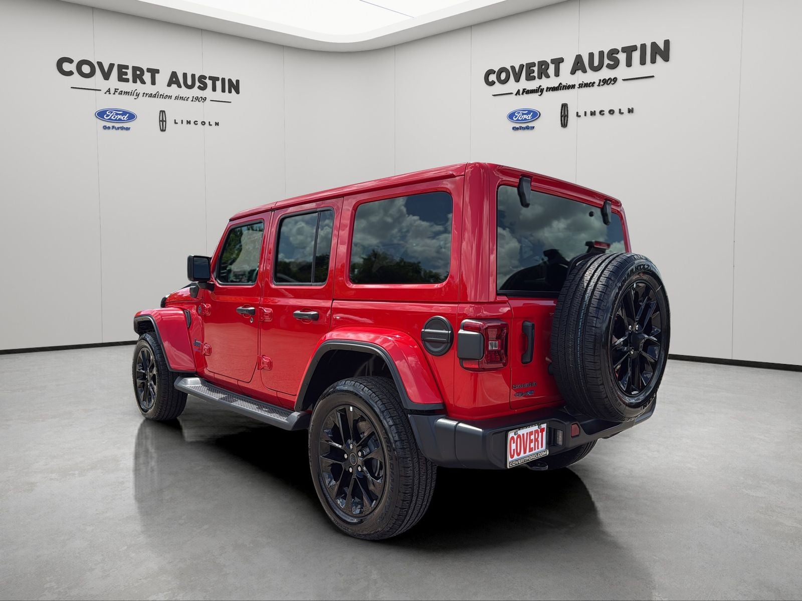 2025 Jeep Wrangler Sahara 4xe