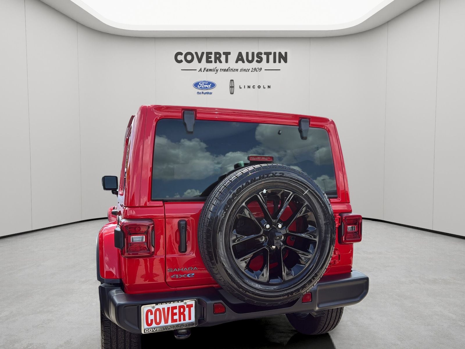 2025 Jeep Wrangler Sahara 4xe