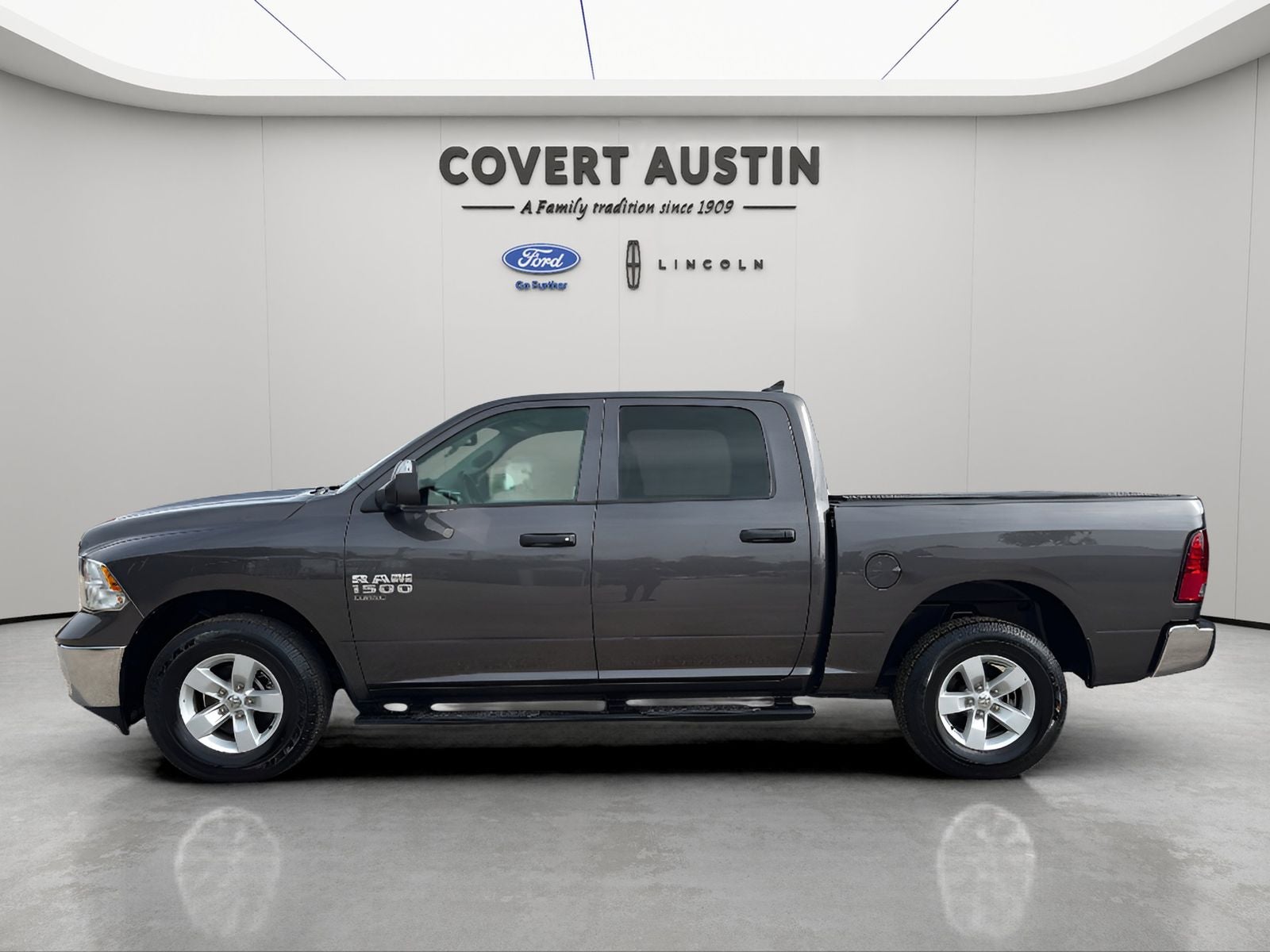 2023 RAM 1500 Classic SLT