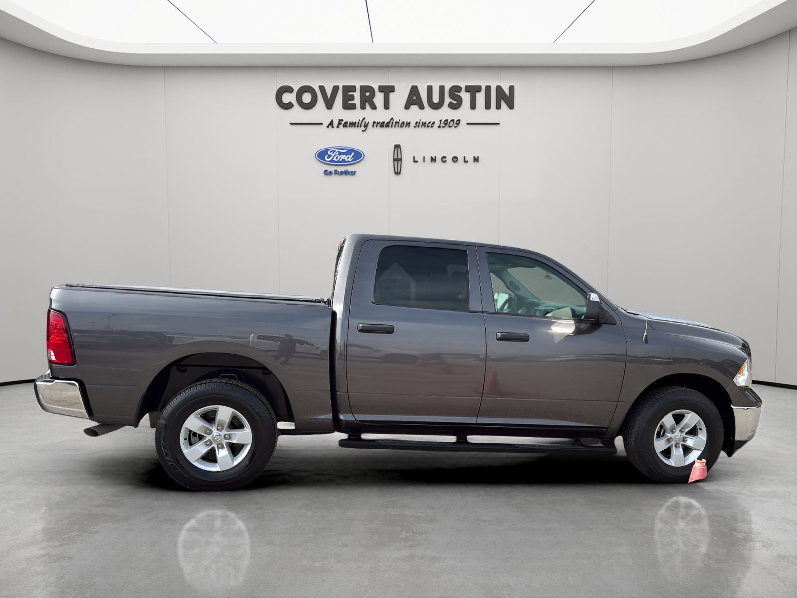 2023 RAM 1500 Classic SLT