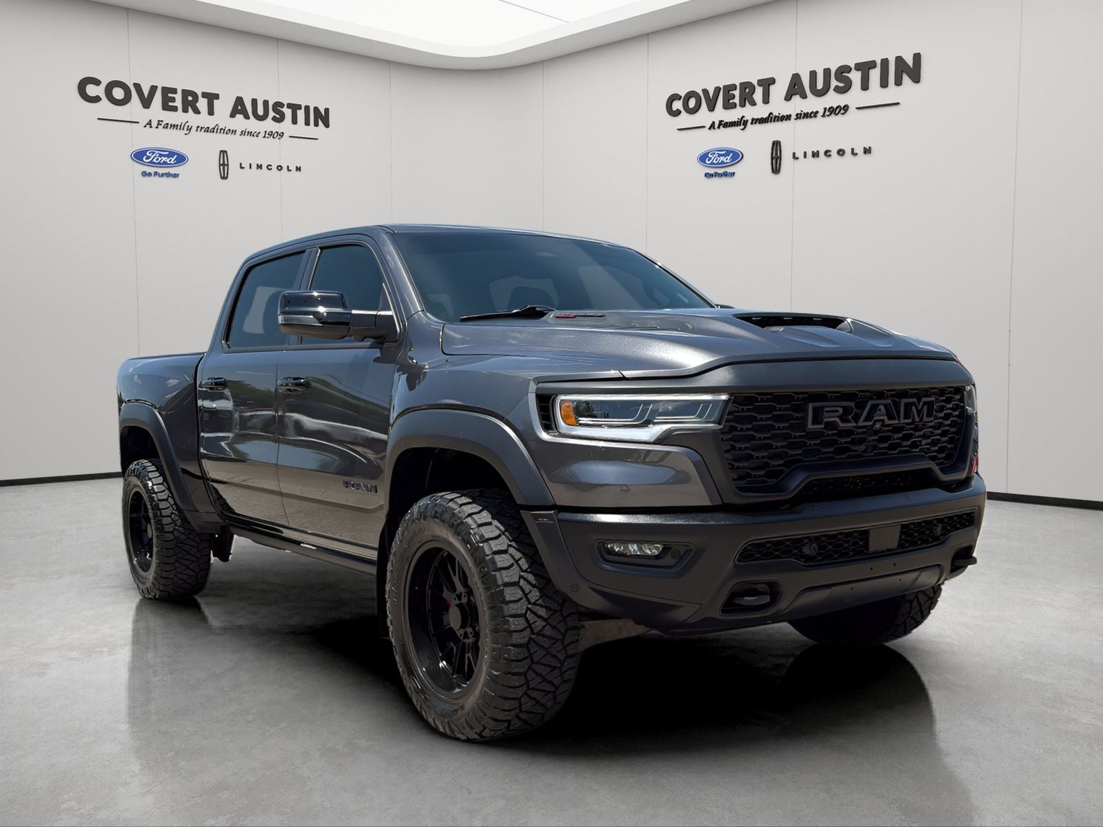 2025 RAM 1500 RHO