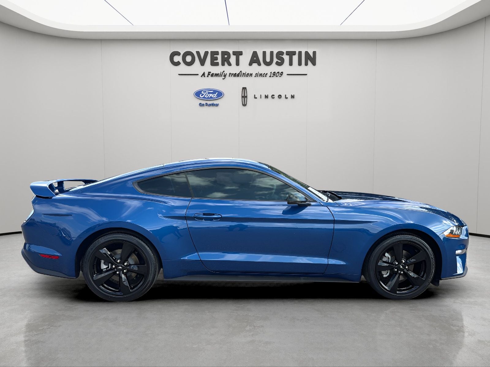 2022 Ford Mustang EcoBoost Premium