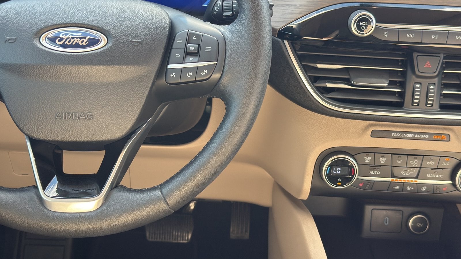 2020 Ford Escape Hybrid Titanium