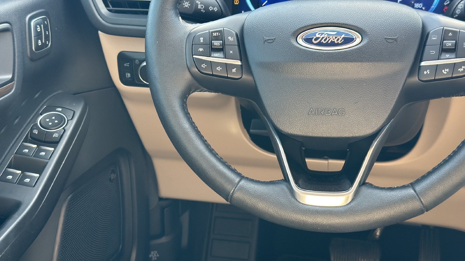 2020 Ford Escape Hybrid Titanium