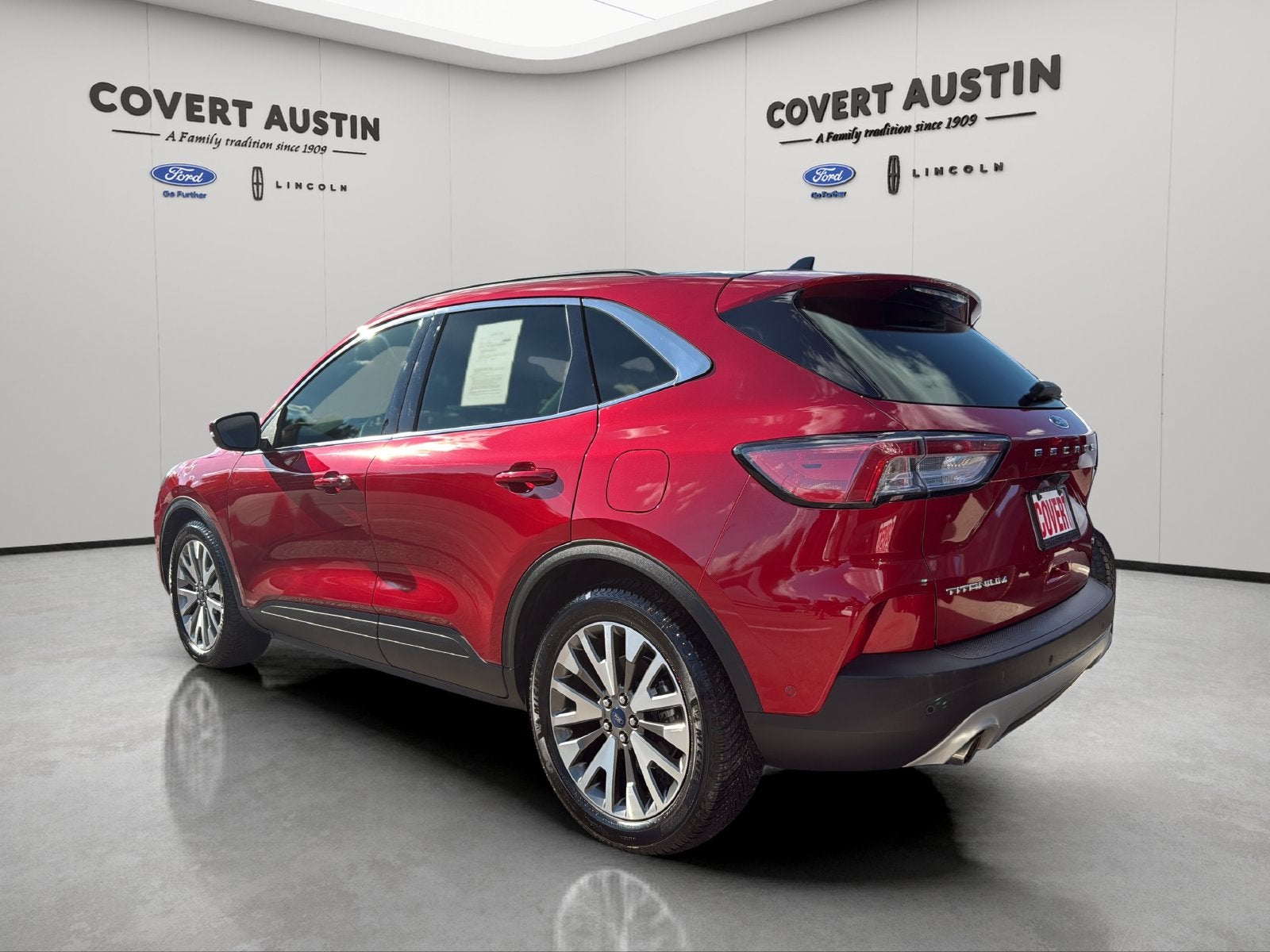 2020 Ford Escape Hybrid Titanium