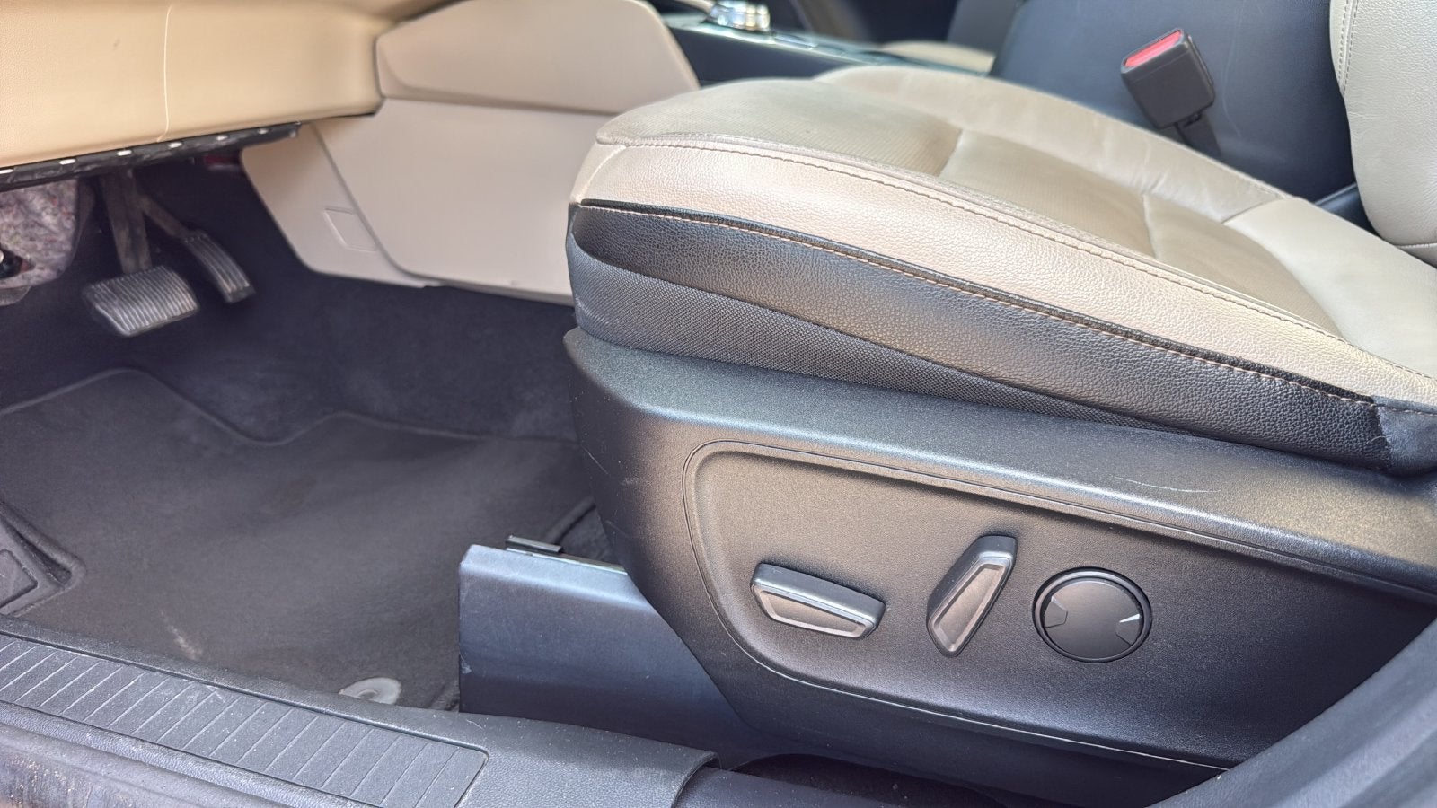 2020 Ford Escape Hybrid Titanium