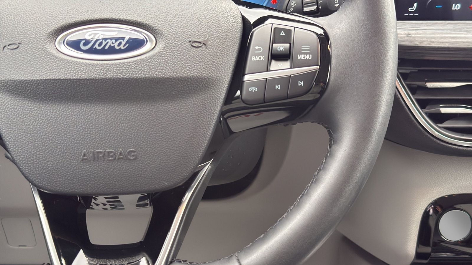 2023 Ford Escape Hybrid Platinum