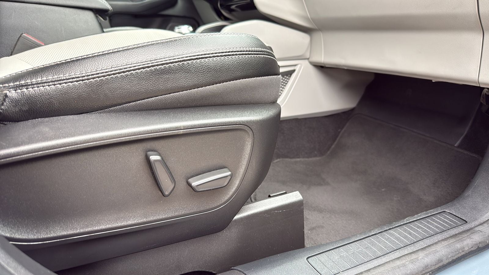 2023 Ford Escape Hybrid Platinum