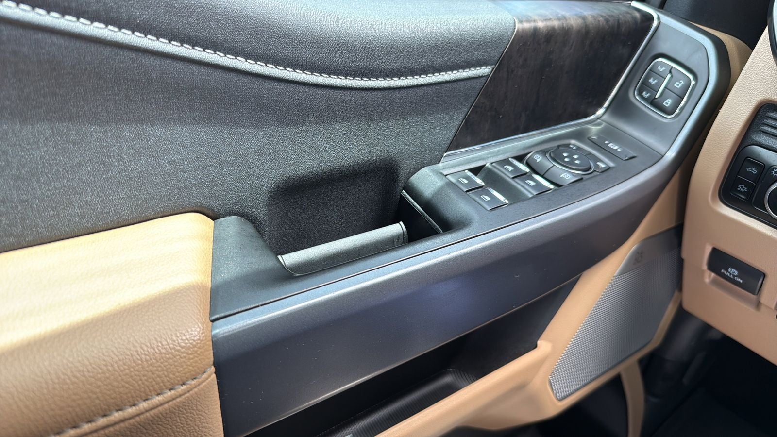 2025 Ford F-250SD Lariat