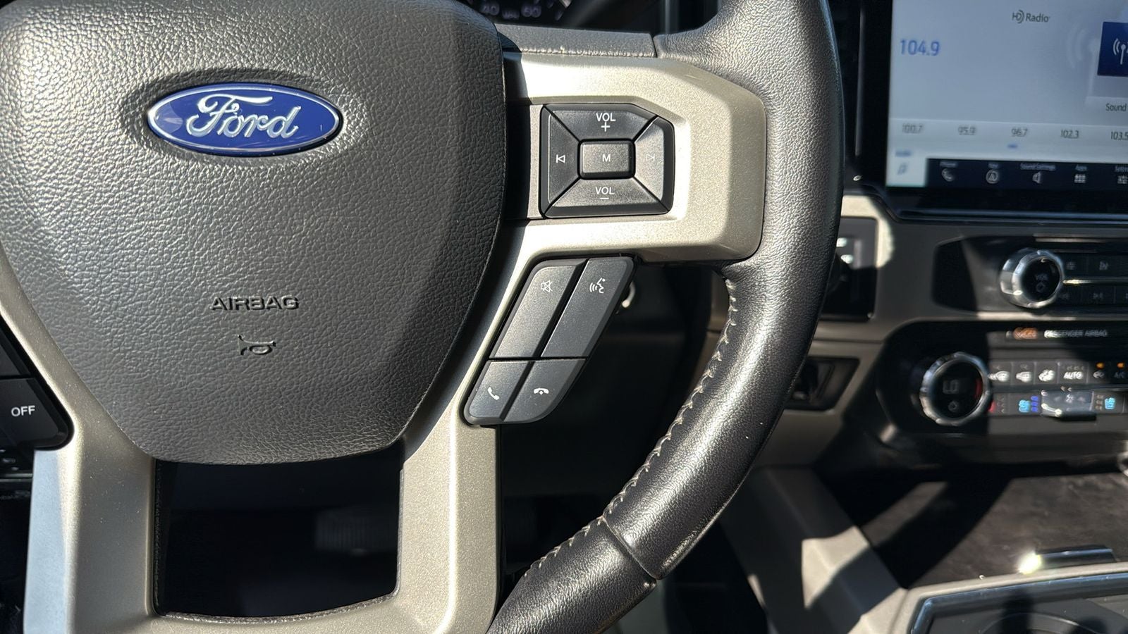 2022 Ford F-250SD Lariat