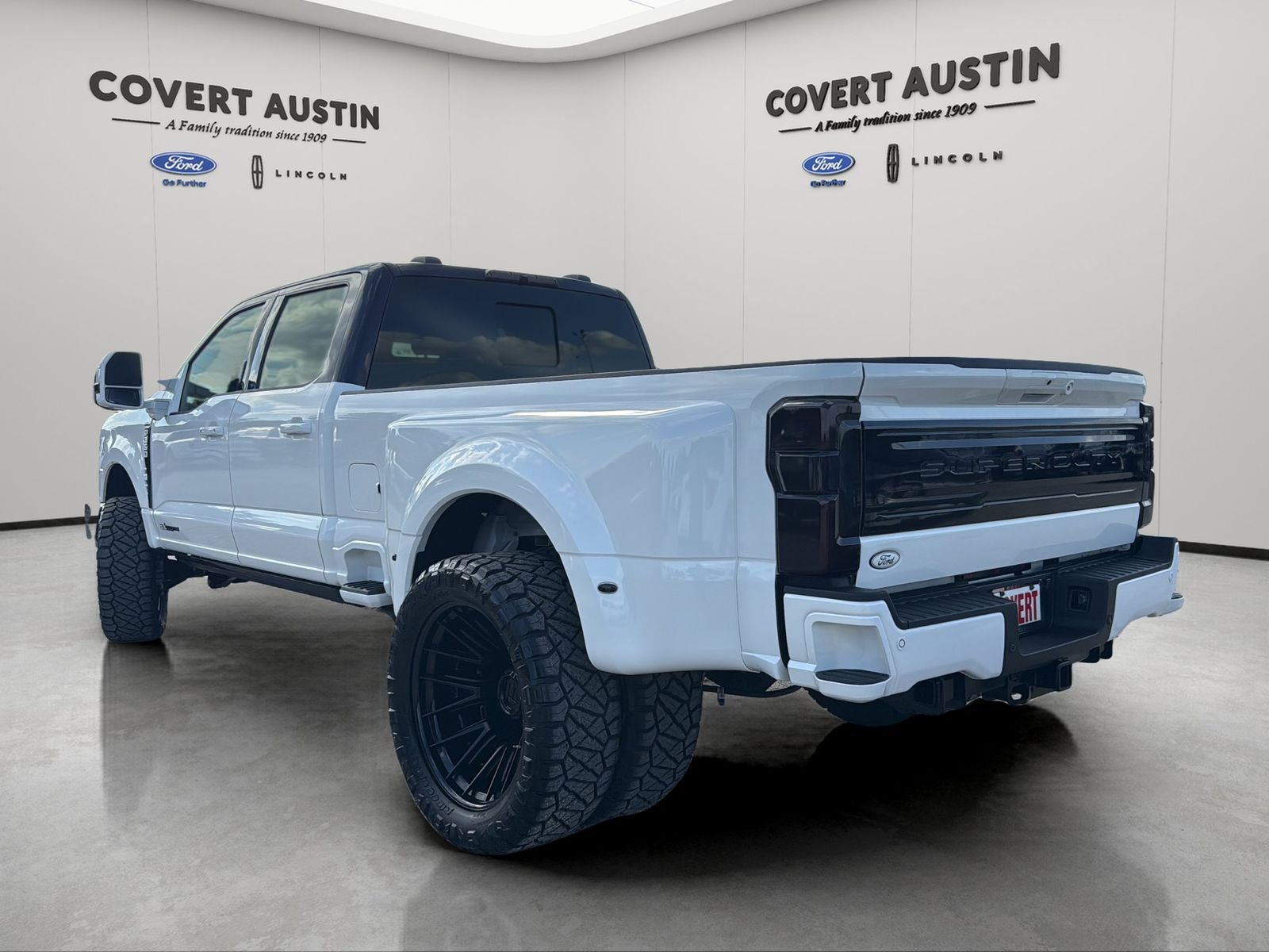 2026 Ford F-350SD Platinum