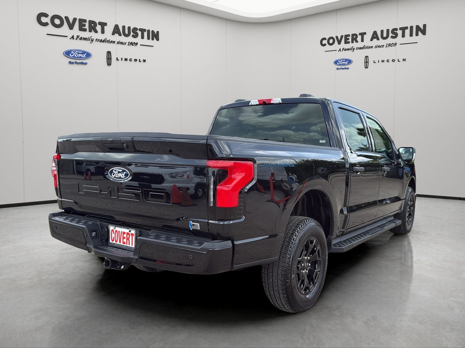 2025 Ford F-150 Lightning XLT