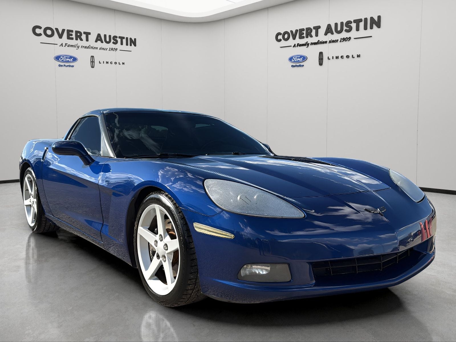 2005 Chevrolet Corvette Base