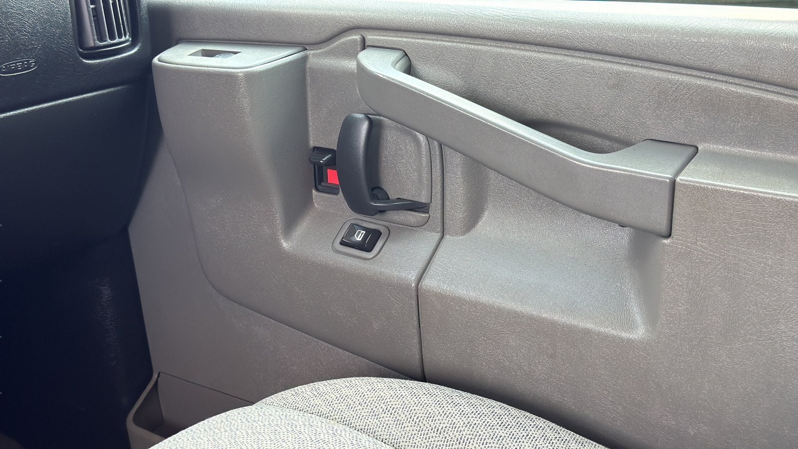 2018 Chevrolet Express 3500 LT Passenger