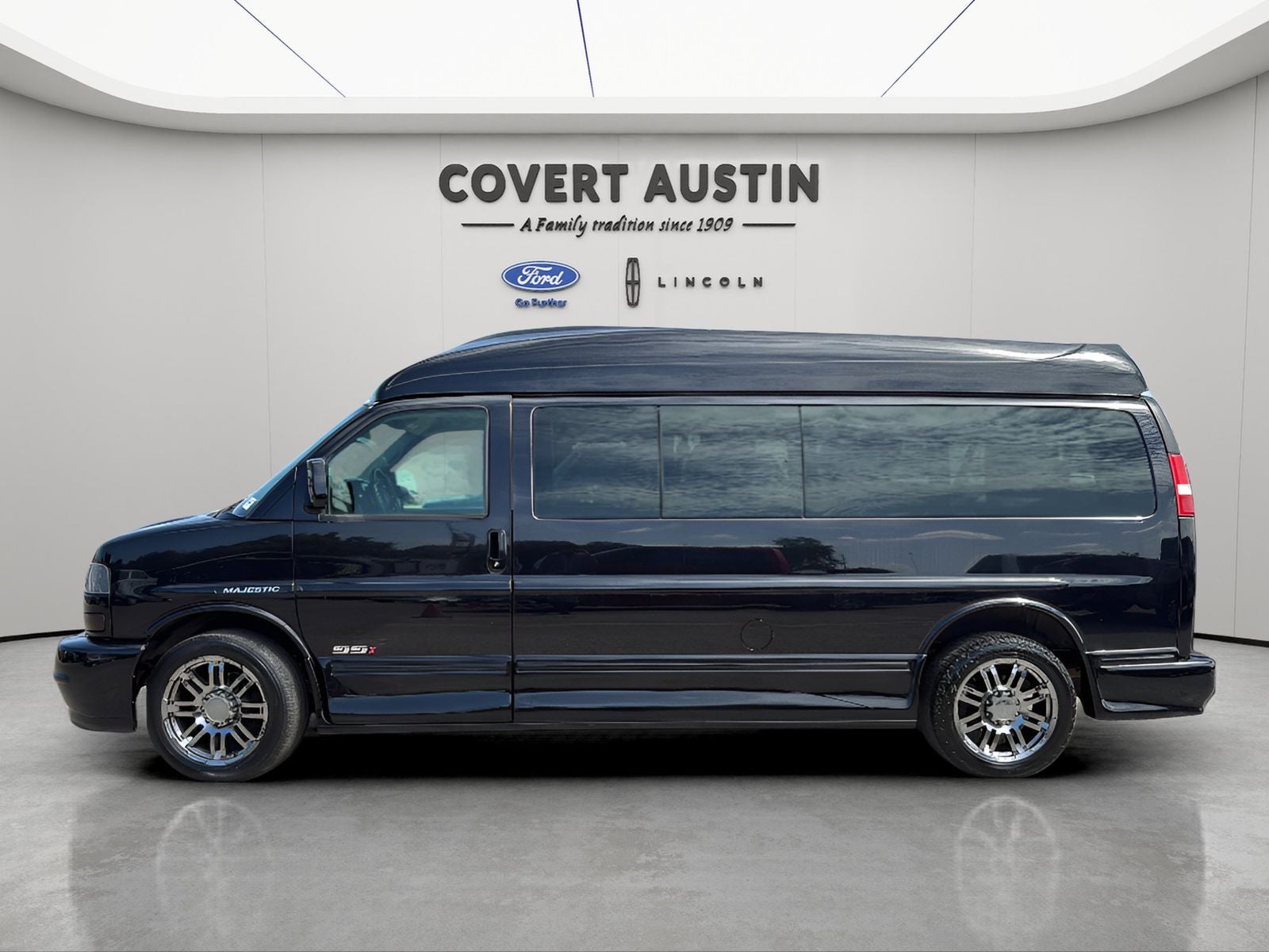2015 GMC Savana 2500 Upfitter