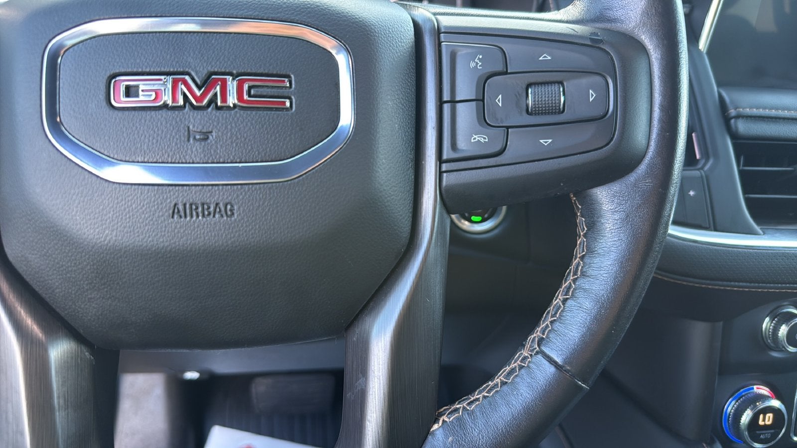 2022 GMC Yukon AT4
