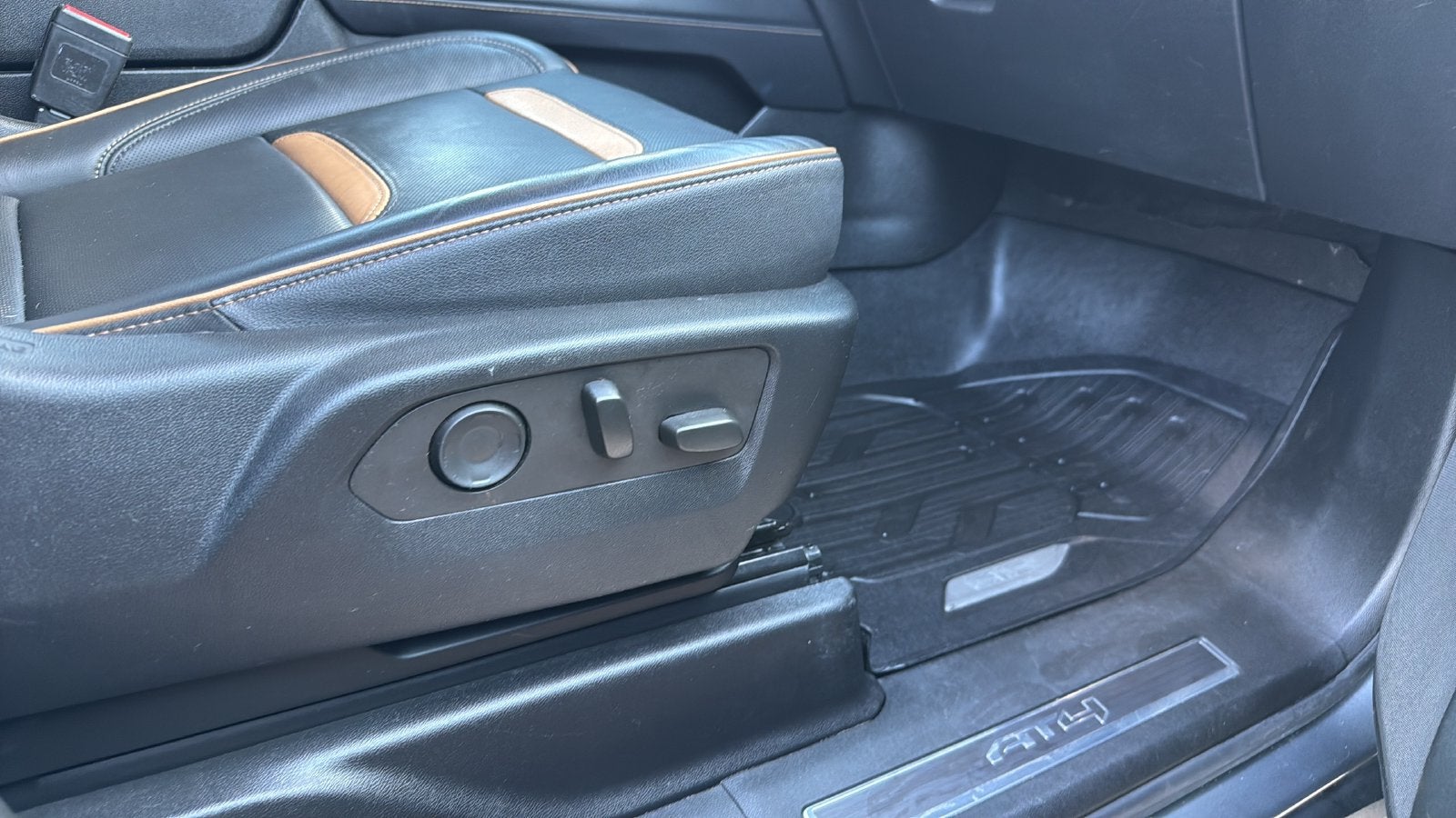 2022 GMC Yukon AT4