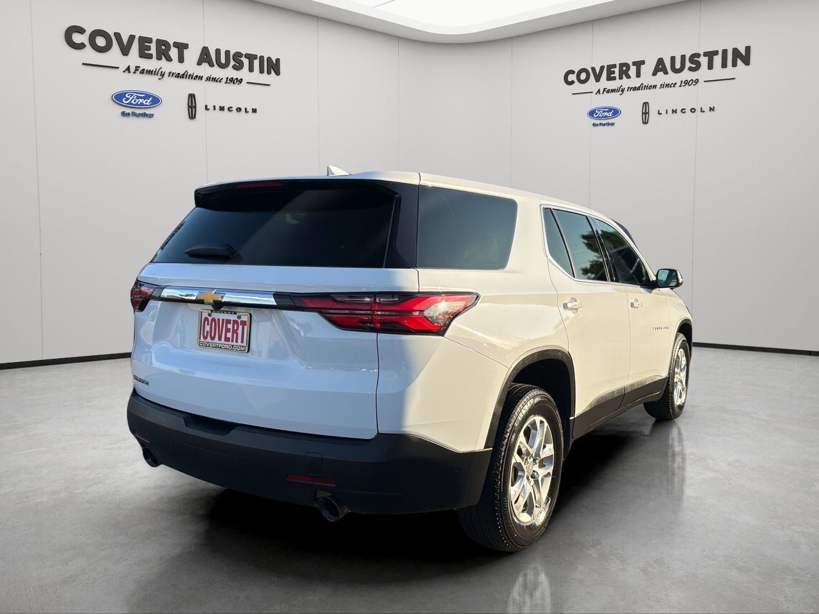 2023 Chevrolet Traverse LS