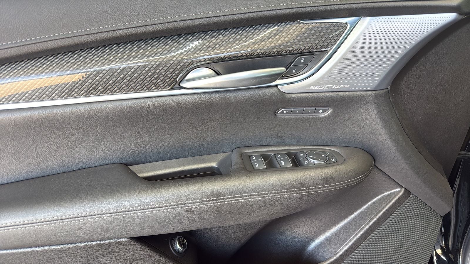 2023 Cadillac XT5 Sport