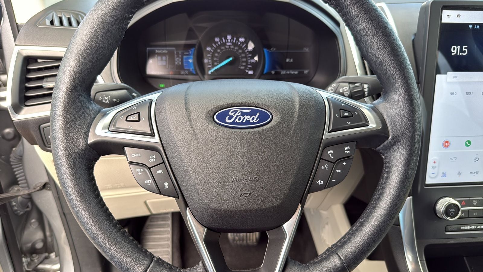 2023 Ford Edge Titanium
