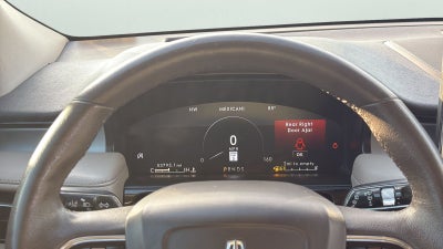 2022 Lincoln Nautilus Standard