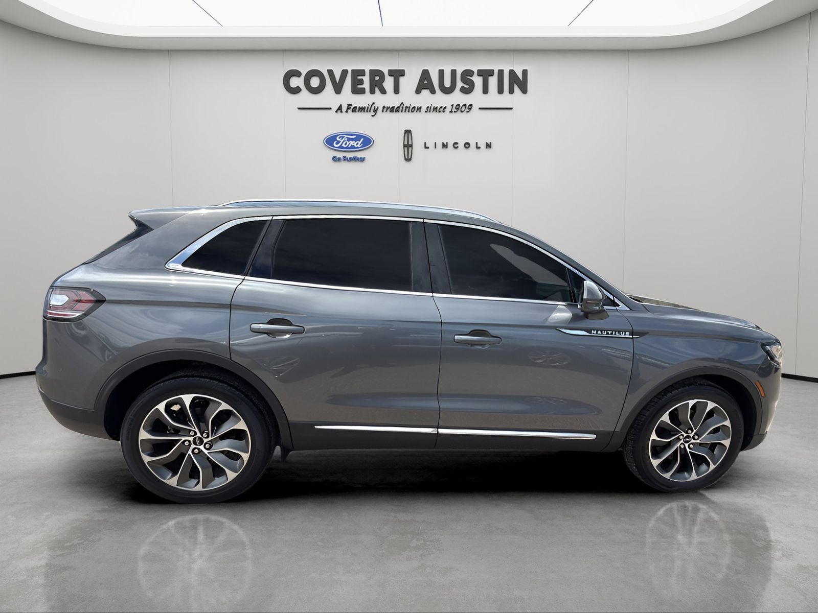 2023 Lincoln Nautilus Reserve