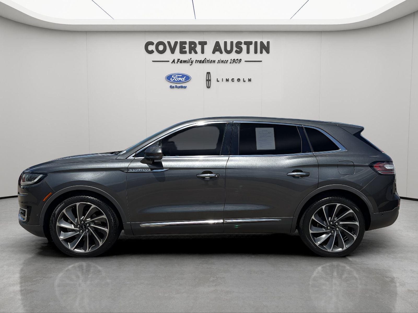 2019 Lincoln Nautilus Reserve