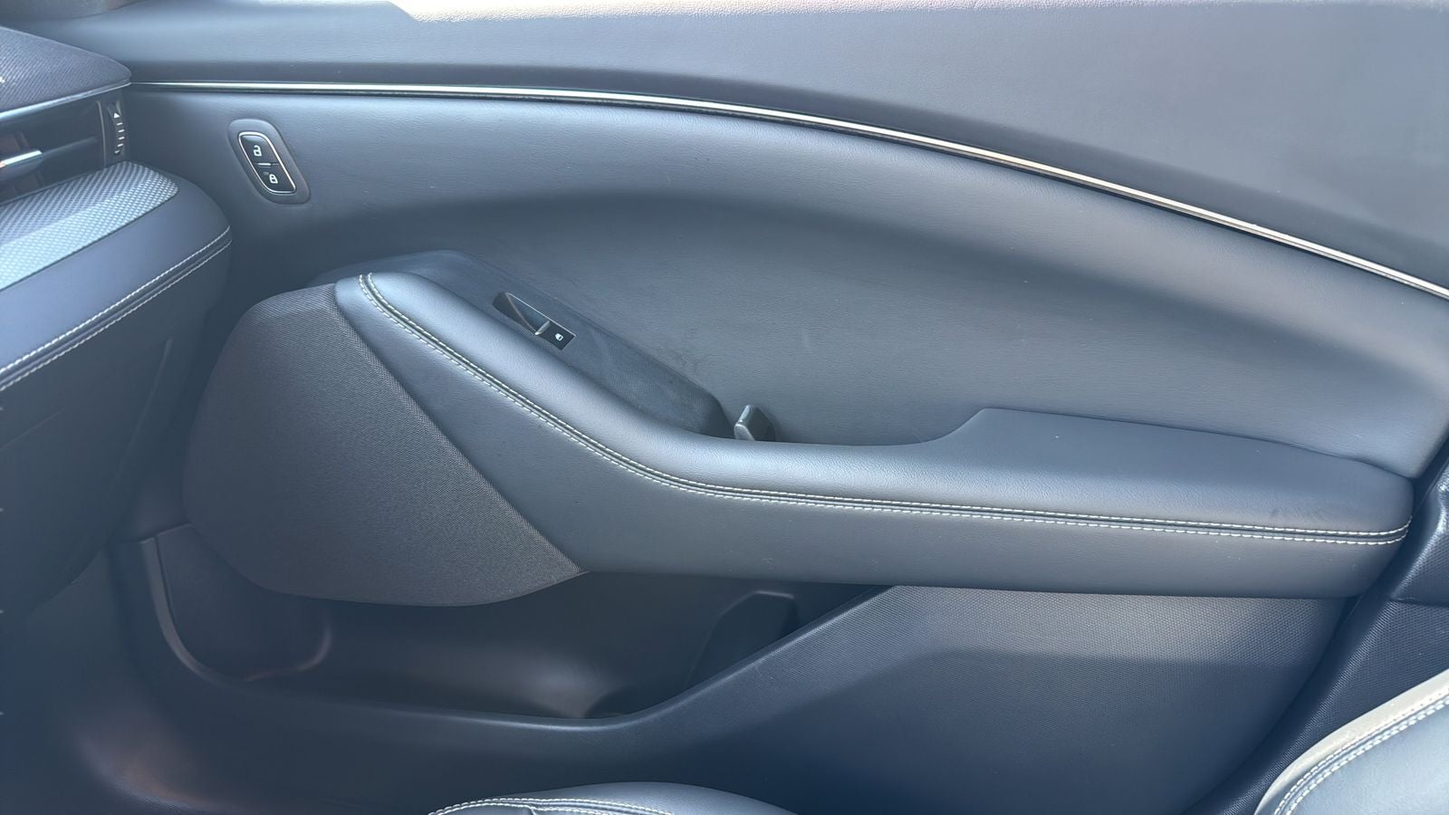 2023 Ford Mustang Mach-E Select