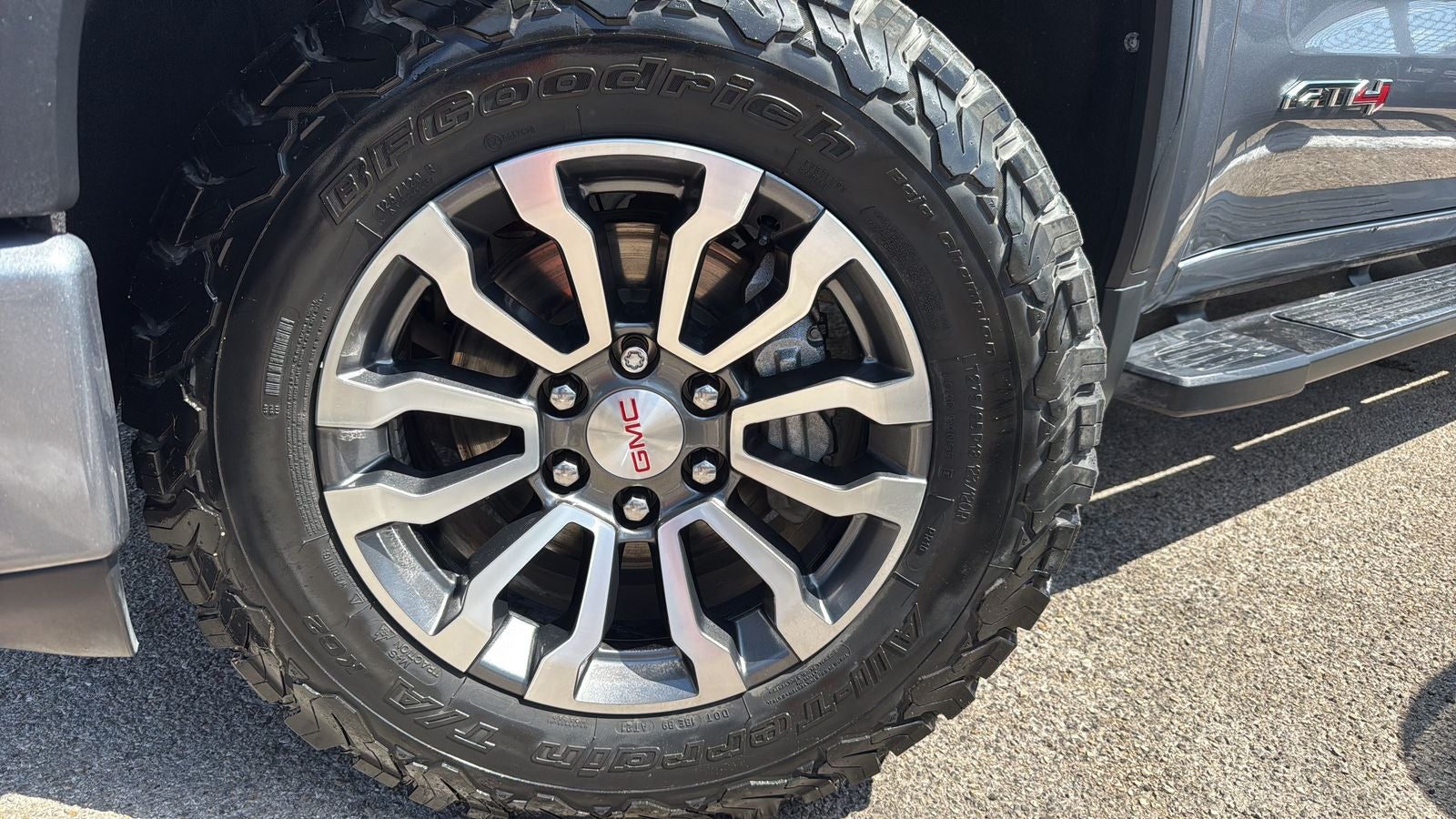 2021 GMC Sierra 1500 AT4