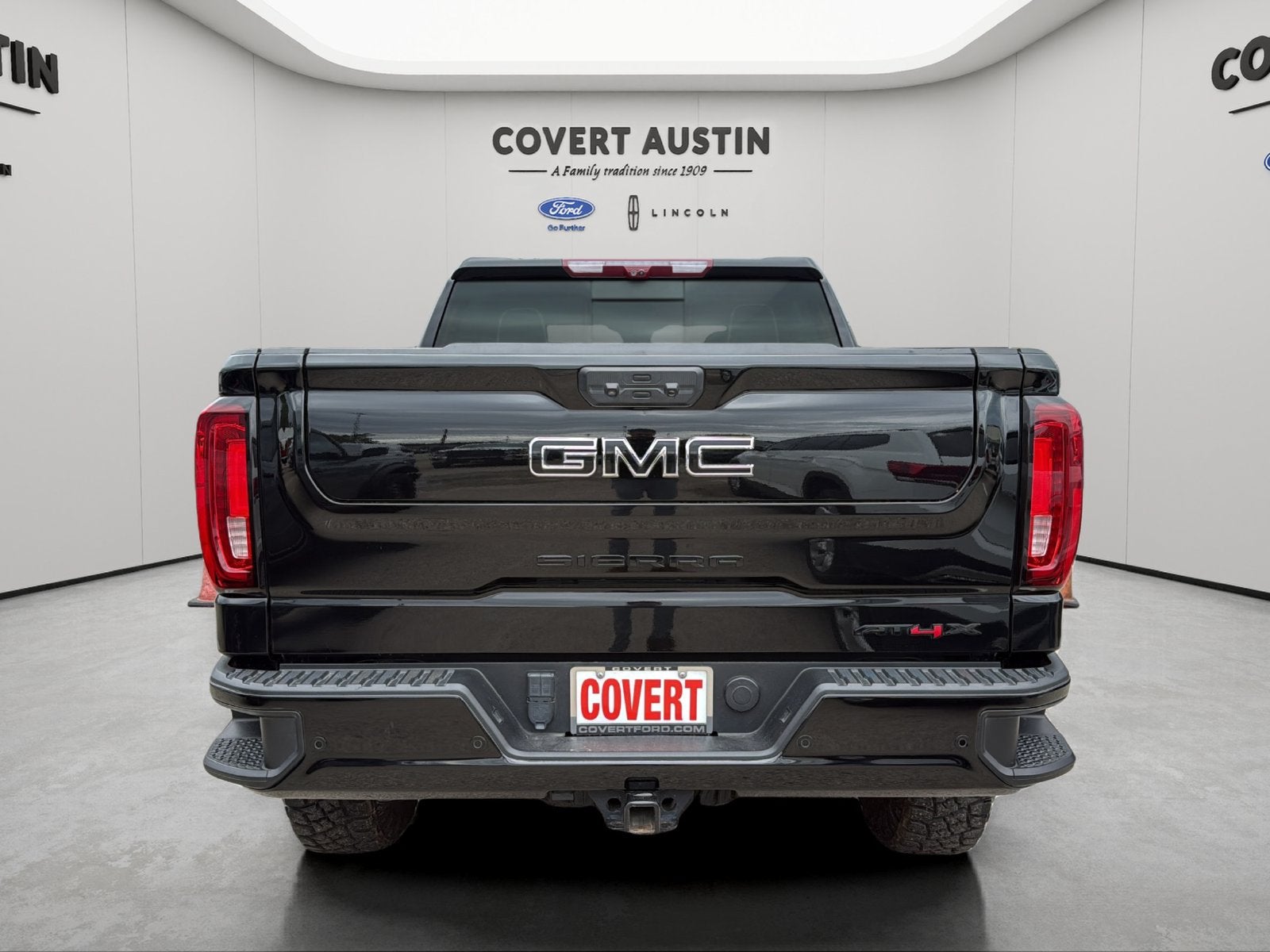 2024 GMC Sierra 1500 AT4X