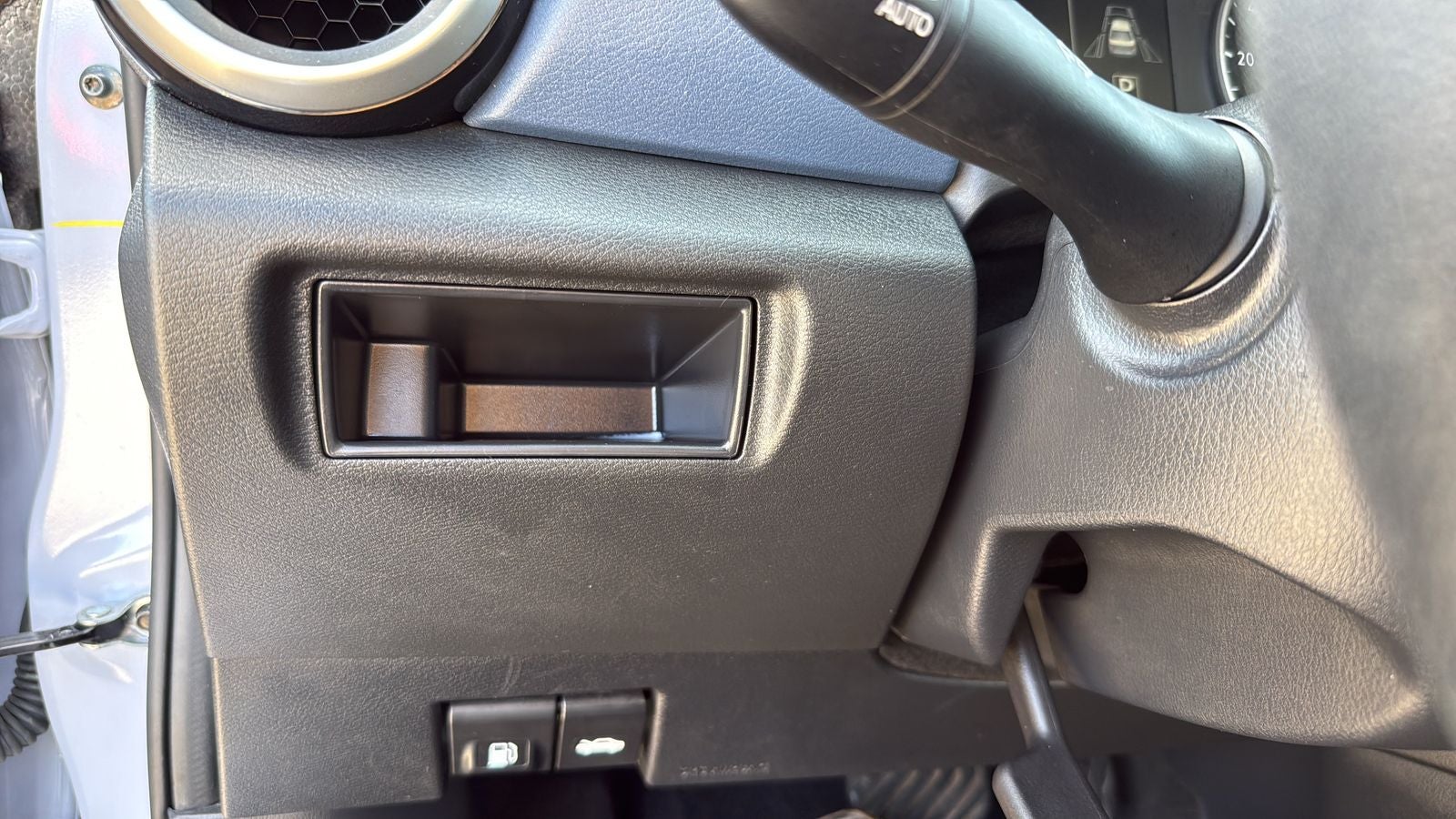 2024 Nissan Versa 1.6 SV