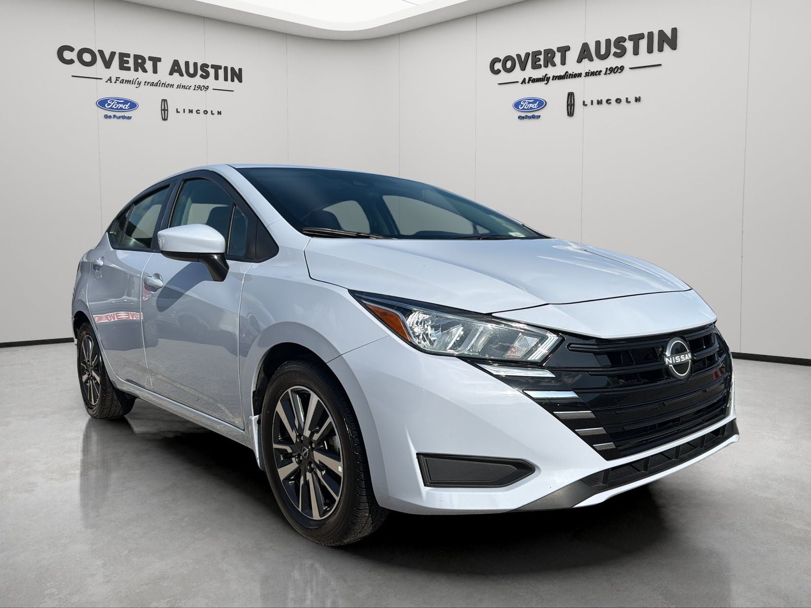 2024 Nissan Versa 1.6 SV
