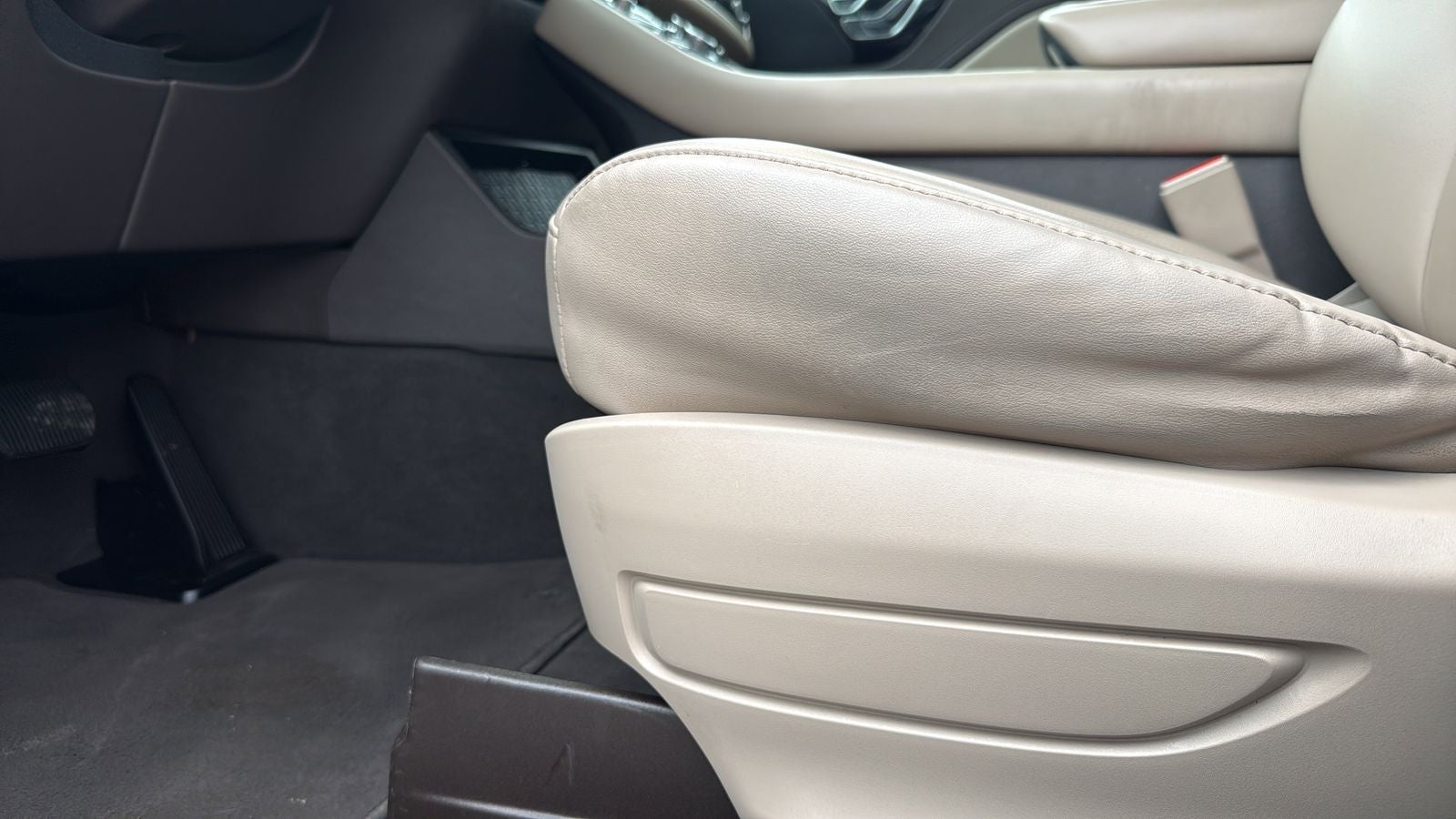 2023 Lincoln Aviator Standard