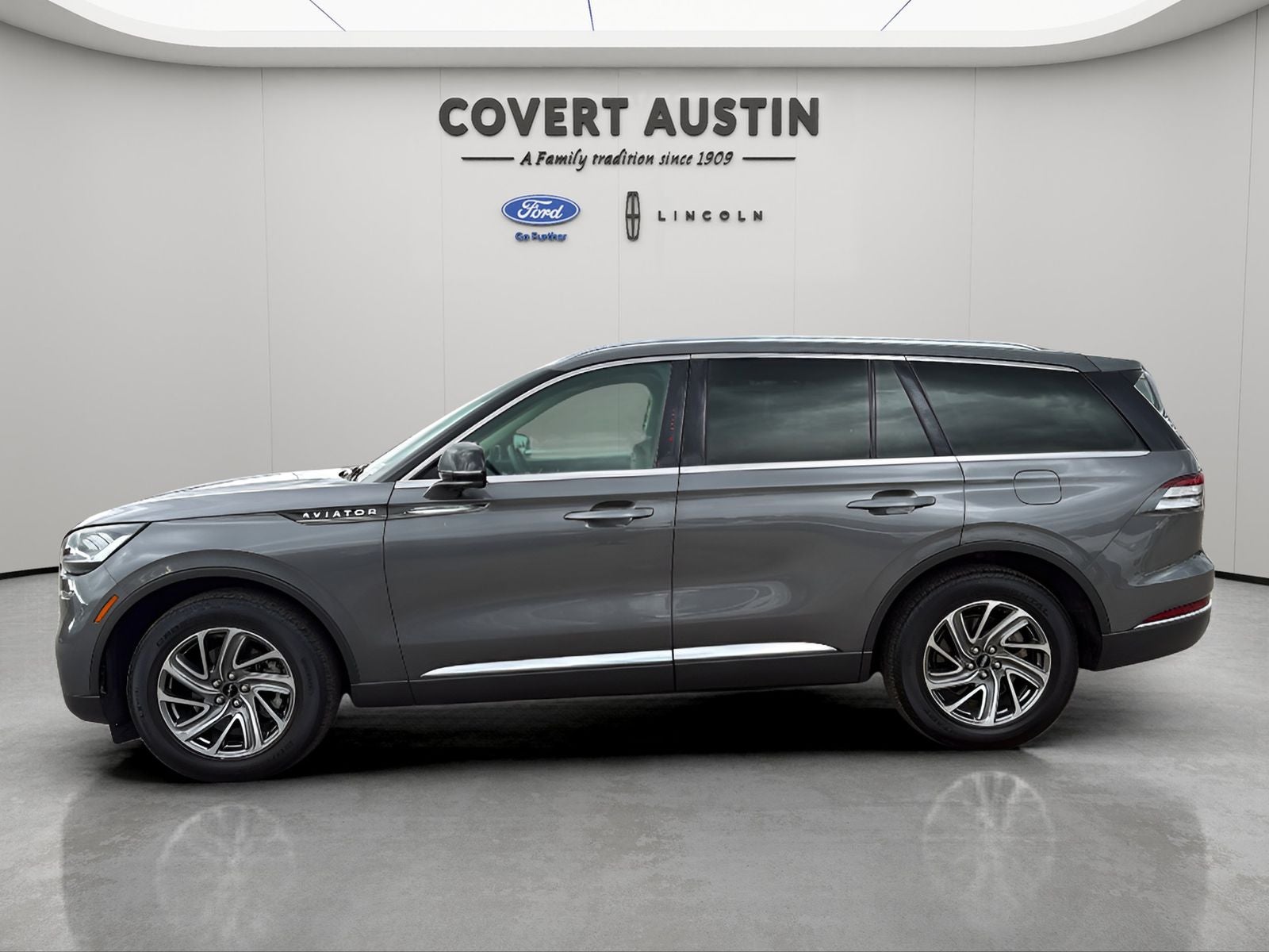 2023 Lincoln Aviator Standard