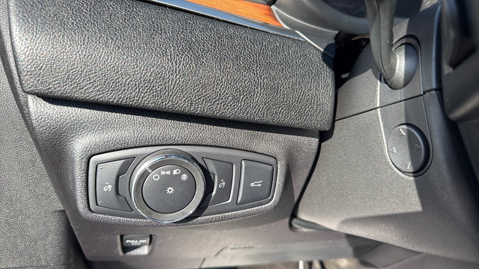 2015 Lincoln MKC Base