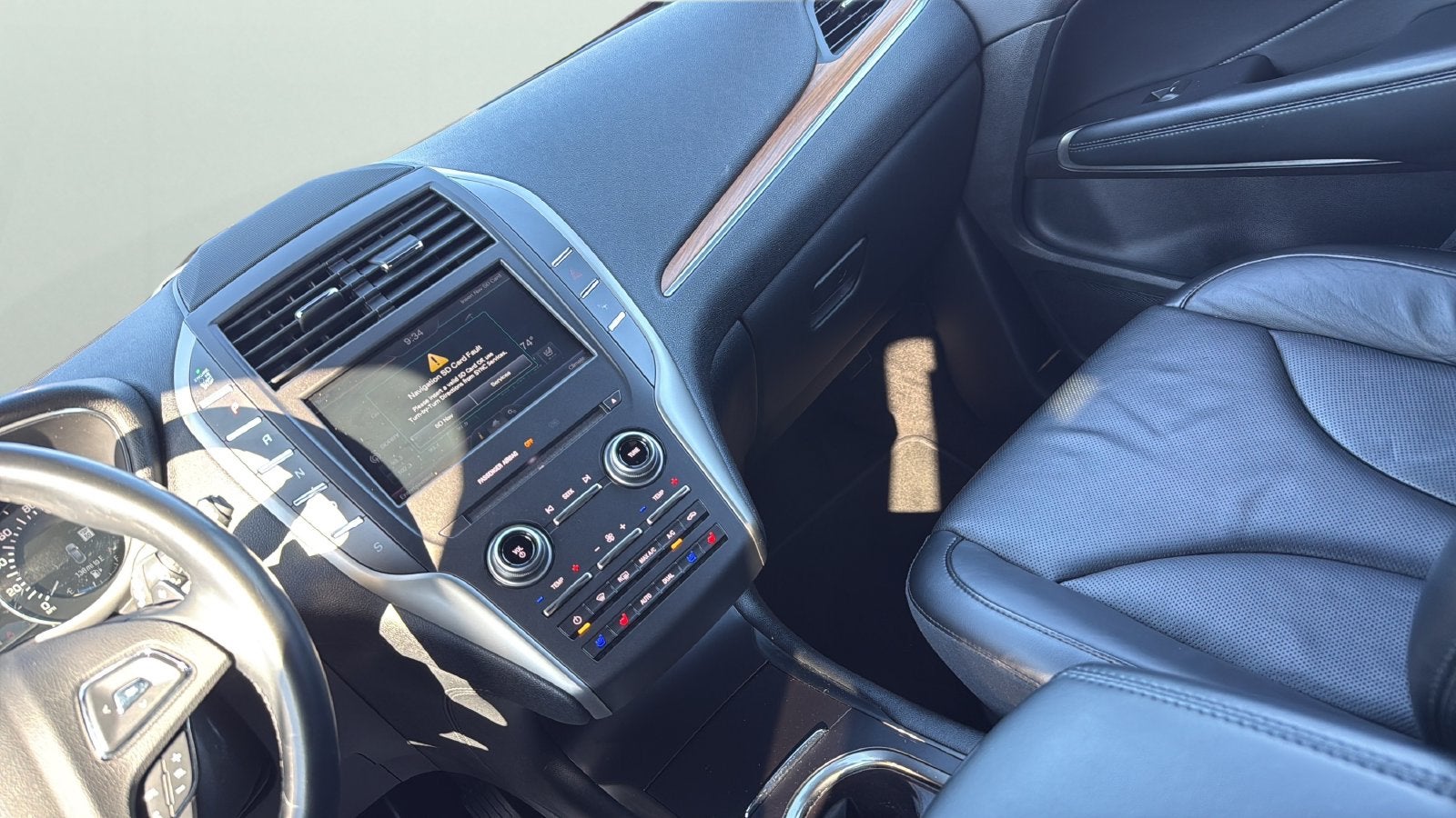 2015 Lincoln MKC Base