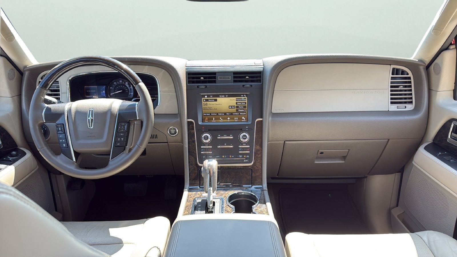 2016 Lincoln Navigator Select