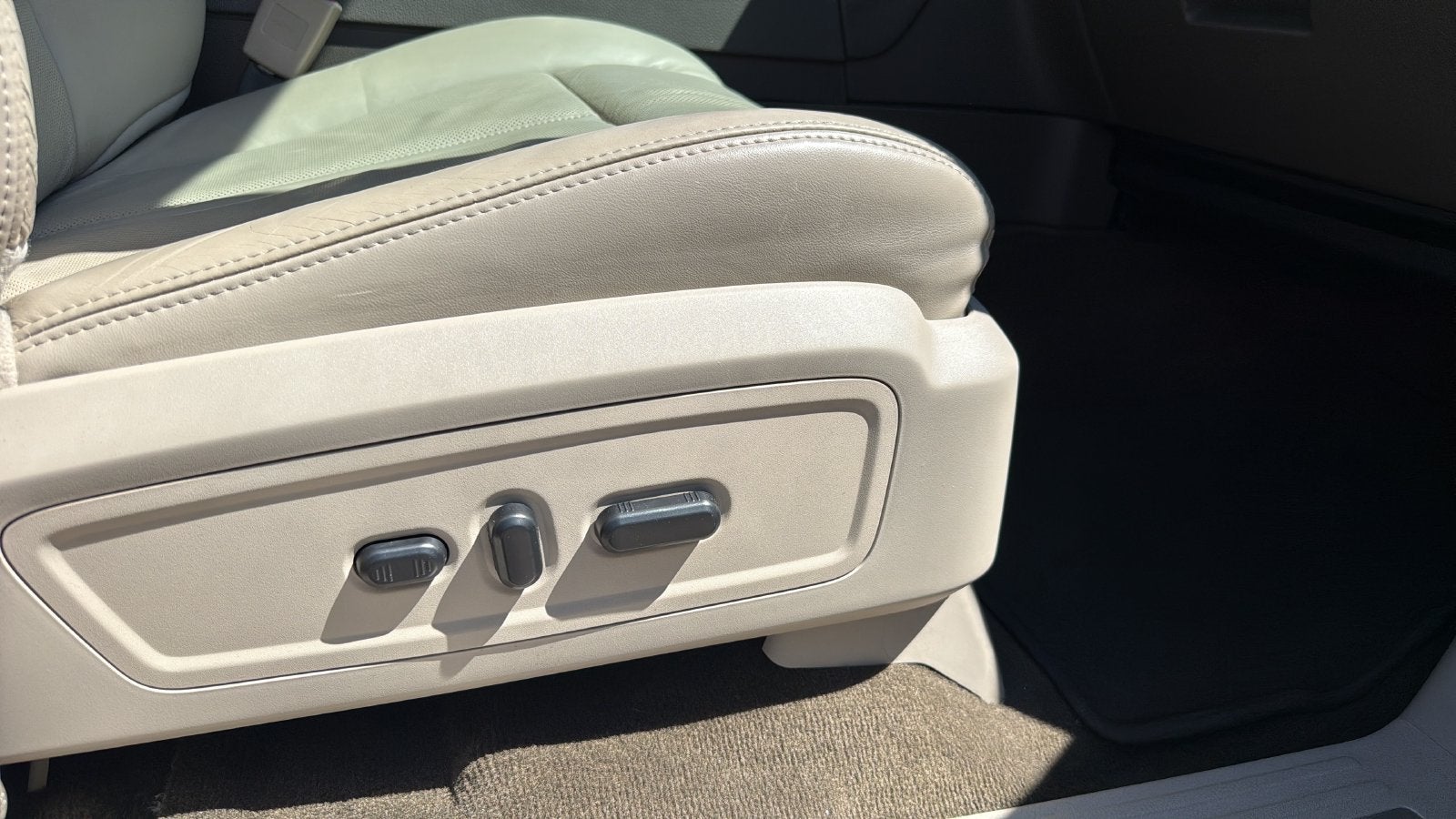 2016 Lincoln Navigator Select