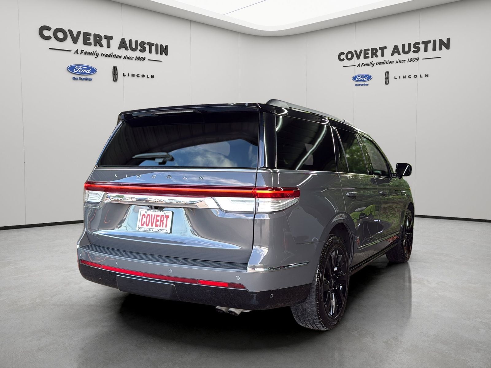 2022 Lincoln Navigator Black Label
