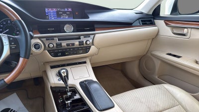 2014 Lexus ES 300h